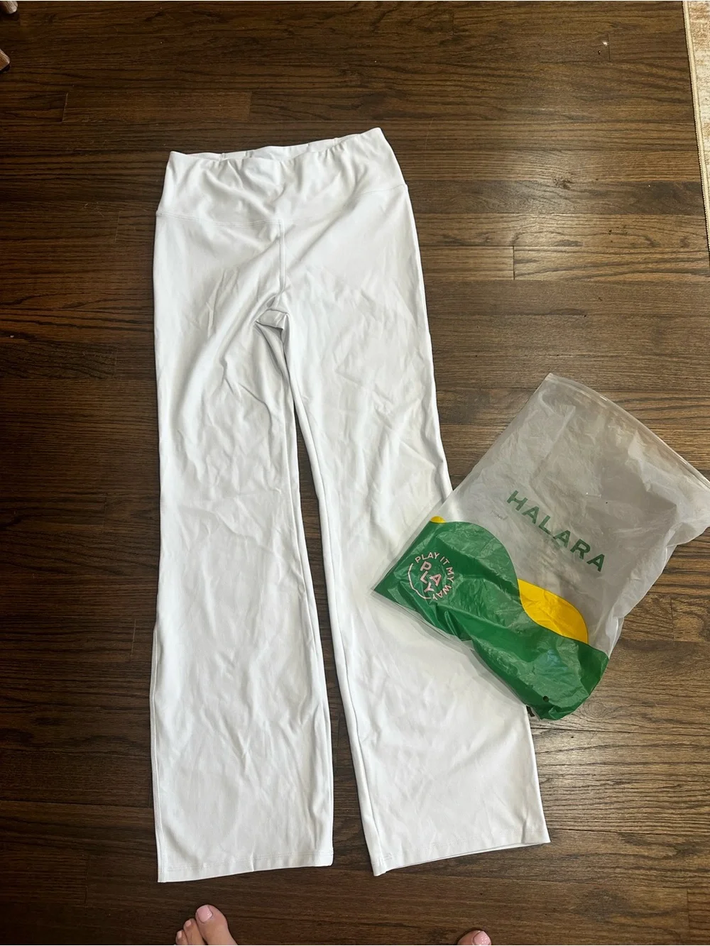 HALARA White Leggings - Picture 2 of 3